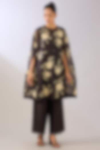 Brown Silk Organza Thread Embroidered Cape by Peachoo at Pernia's Pop Up Shop