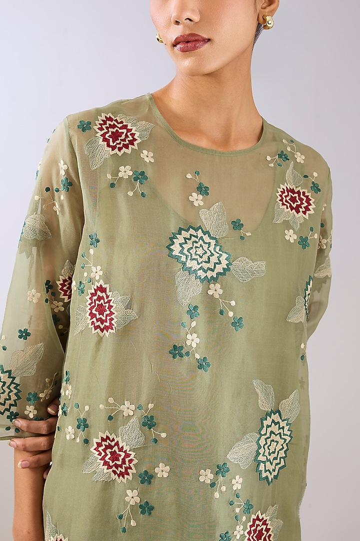 Jade Green Silk Organza Thread Embroidered Kurta by Peachoo at Pernia's Pop Up Shop