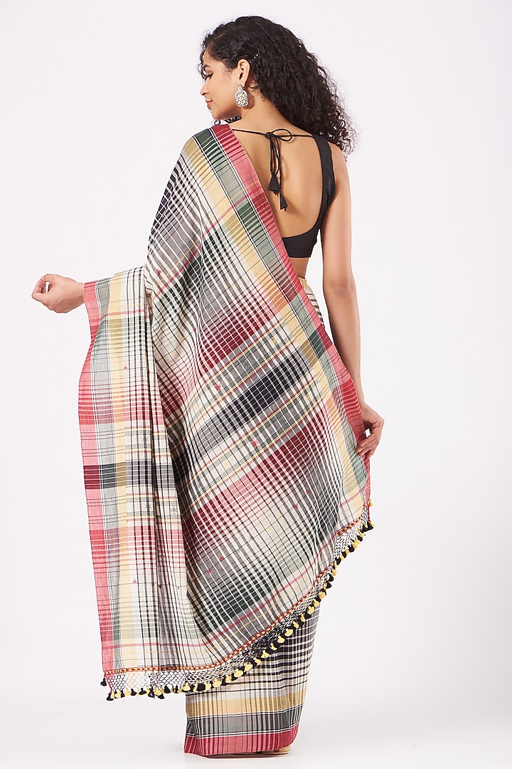 Black & White Handwoven Checkered Festive Saree by Peeli Kothi at Pernia's Pop Up Shop