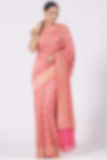 Blush Pink Bandhani Saree Set by Peeli Kothi