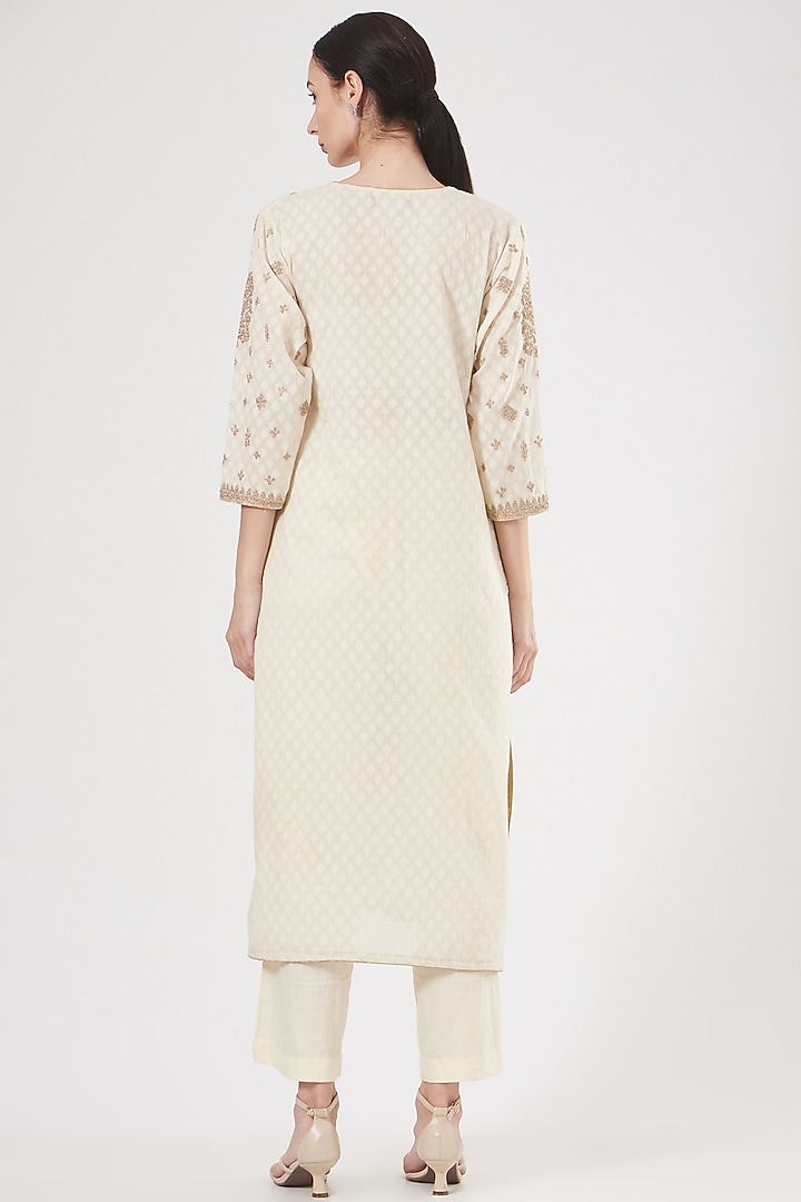 White Jacquard Embroidered Kurta Set by Peenacolada at Pernia's Pop Up Shop