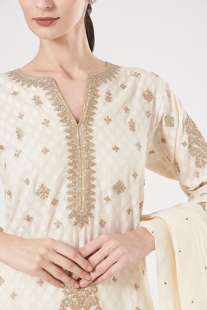 White Jacquard Embroidered Kurta Set by Peenacolada at Pernia's Pop Up Shop