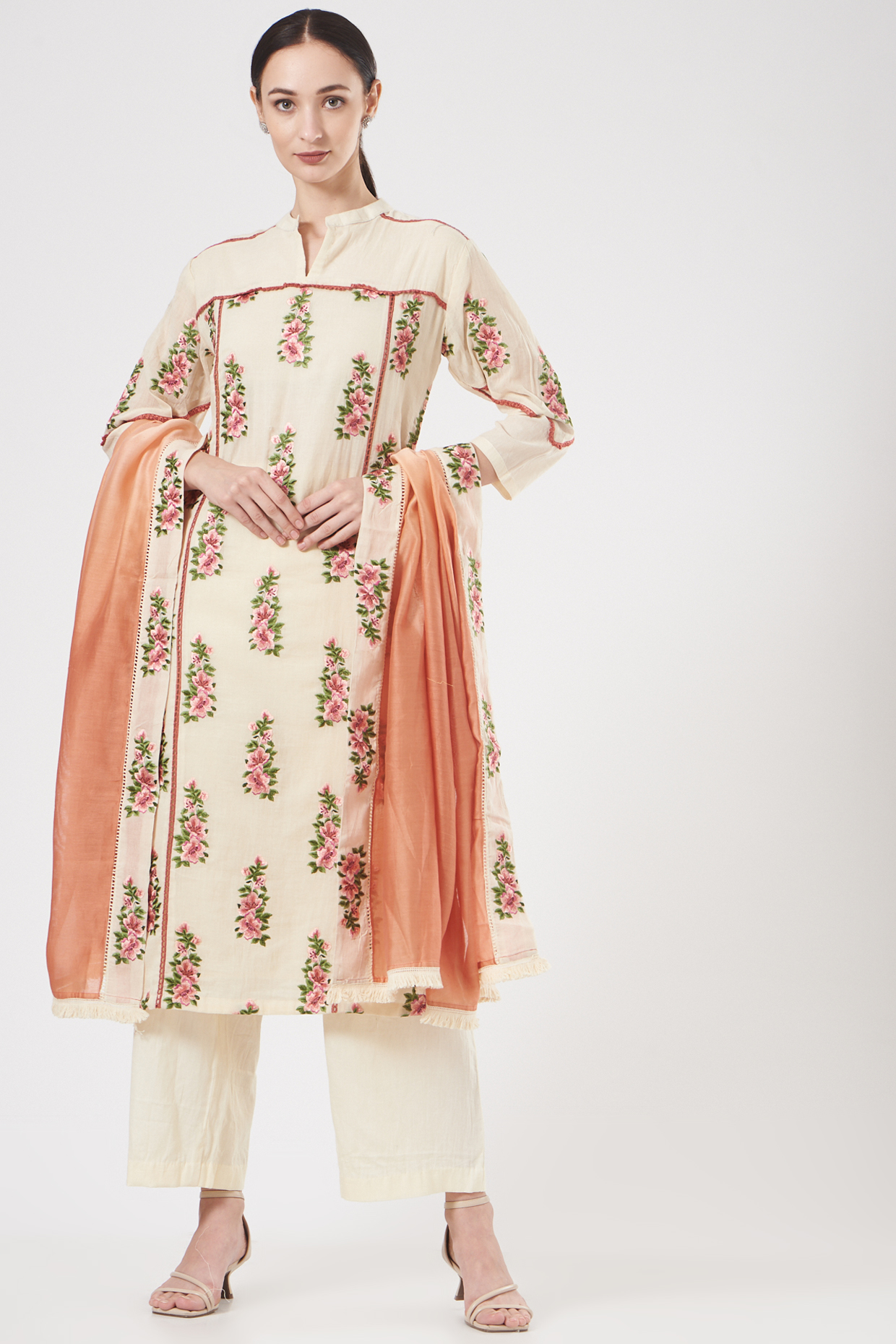 Off-White Mulmul Embroidered Kurta Set by Peenacolada