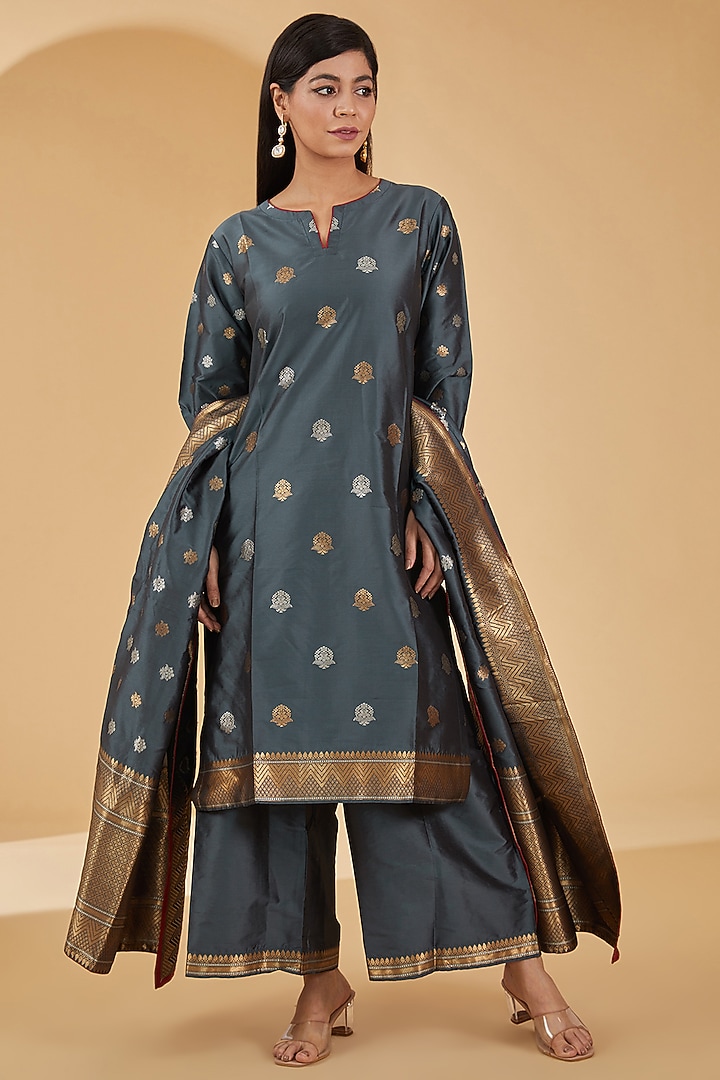 Grey Woven Silk Kurta Set by Peenacolada at Pernia's Pop Up Shop