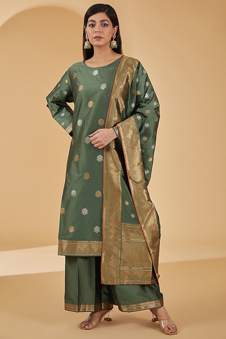 Green Woven Silk Kurta Set by Peenacolada