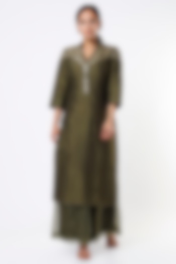 Olive Green Cotton Silk Kurta Set by Pehnaav at Pernia's Pop Up Shop