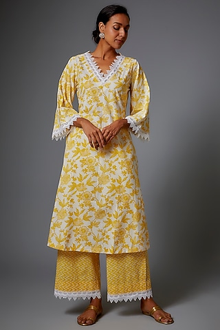 Yellow Cotton Printed Kurta Set by Pehnaav