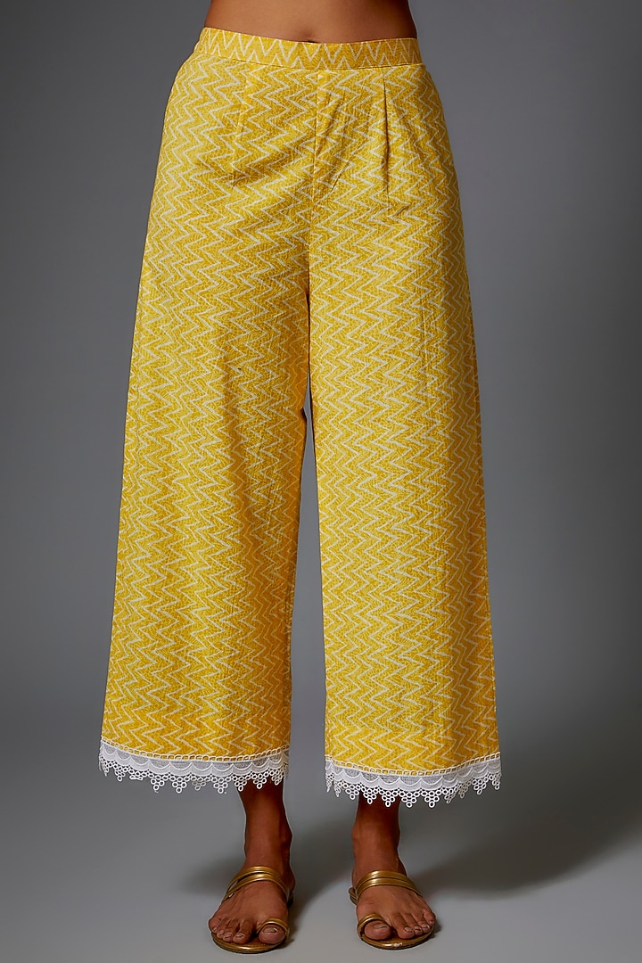 Yellow Cotton Printed Kurta Set by Pehnaav at Pernia's Pop Up Shop