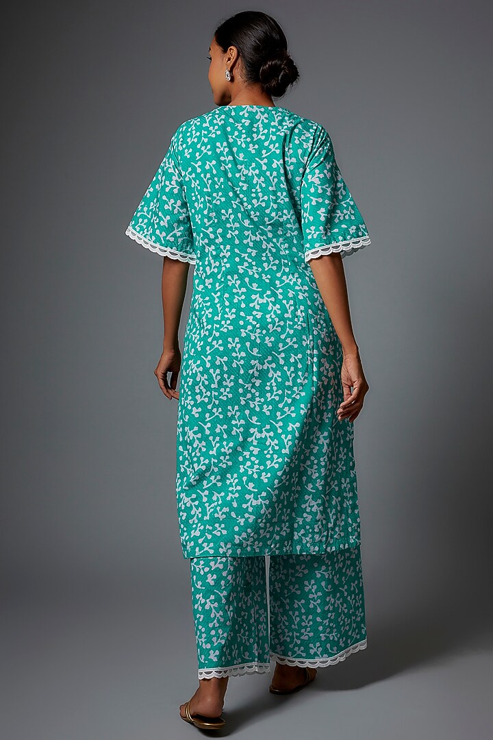 Green Cotton Printed Kurta Set by Pehnaav at Pernia's Pop Up Shop