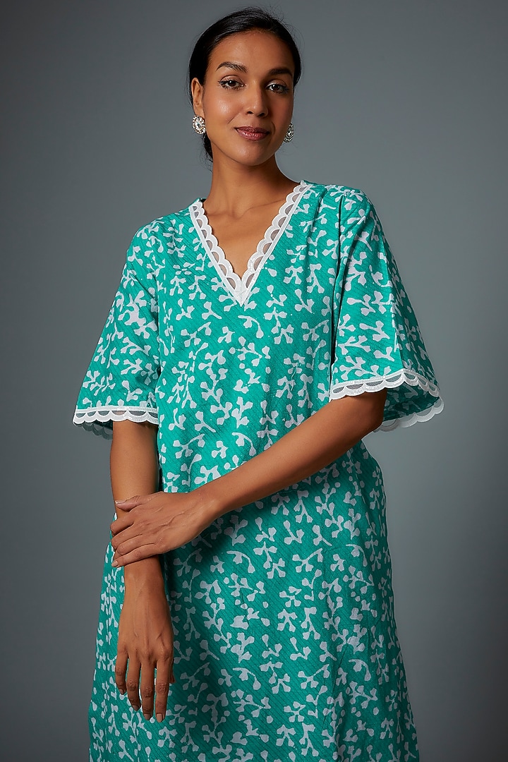 Green Cotton Printed Kurta Set by Pehnaav at Pernia's Pop Up Shop