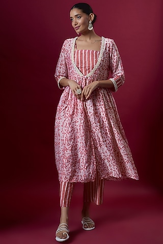 Pink Premium Cotton Kurta Set by Pehnaav