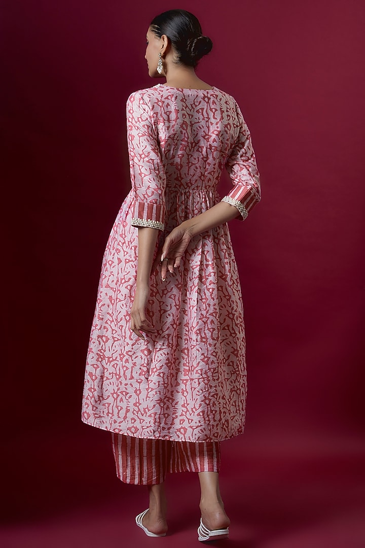 Pink Premium Cotton Kurta Set by Pehnaav at Pernia's Pop Up Shop