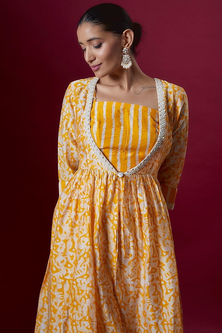 Yellow Premium Cotton Kurta Set by Pehnaav at Pernia's Pop Up Shop