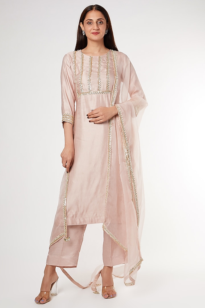 Nude Pink Cotton Satin Kurta Set by Pehnaav at Pernia's Pop Up Shop