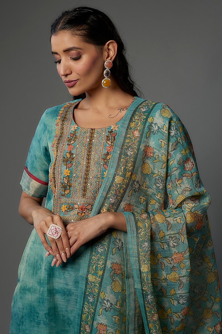 Blue Soft Chanderi Embroidered Kurta Set by Pehnaav at Pernia's Pop Up Shop