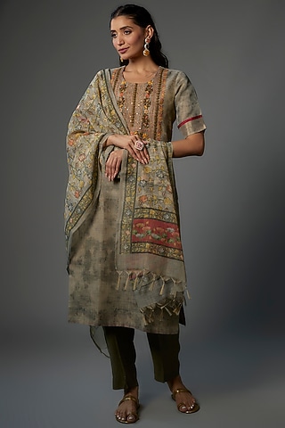 Grey Soft Chanderi Embroidered Kurta Set by Pehnaav