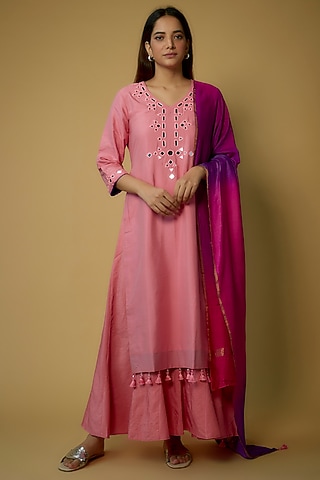 Pink Cotton Silk Embroidered Kurta Set by Pehnaav
