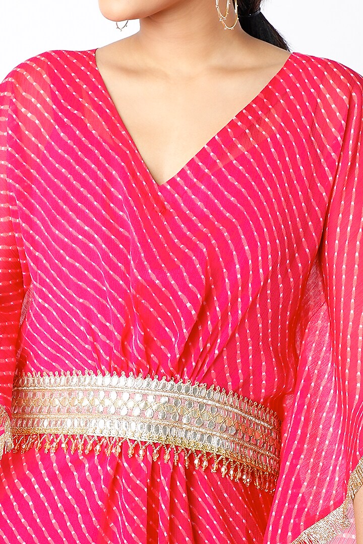 Pink Georgette Leheriya Kaftan by Pehnaav at Pernia's Pop Up Shop