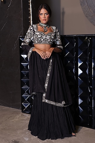 Black Crinkled Lehenga Set by PEHR ARORA