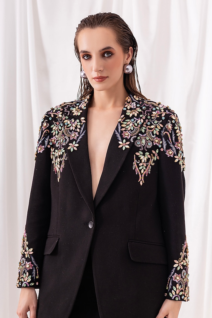 Black Banana Crepe Hand Embroidered Pant Set by PEHR ARORA at Pernia's Pop Up Shop