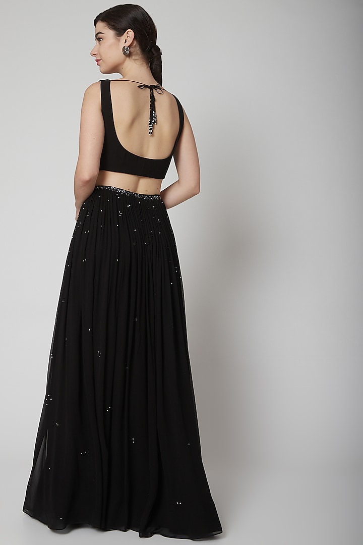 Black Hand Embroidered Lehenga Set by Pooja Peshoria at Pernia's Pop Up Shop