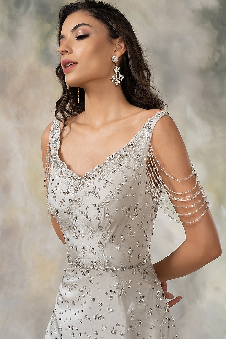 Silver Hand Embroidered Wedding Gown by Pooja Peshoria at Pernia's Pop Up Shop
