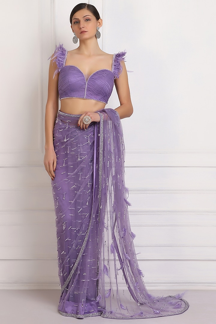 Purple Hand Embroidered Reception Saree Set by Pooja Peshoria at Pernia's Pop Up Shop