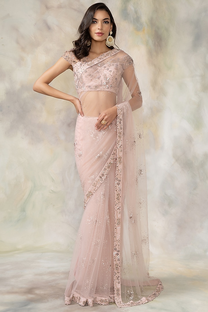 Old Rose Pink Hand Embroidered Reception Saree Set by Pooja Peshoria at Pernia's Pop Up Shop