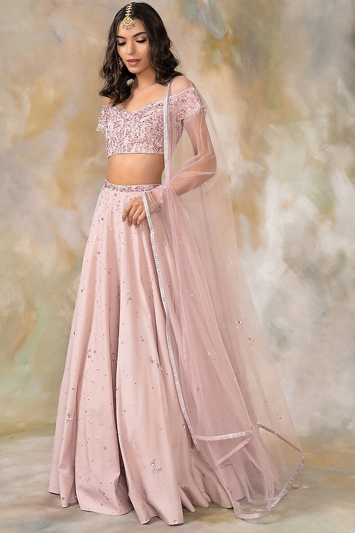Pink Hand Embroidered Wedding Lehenga Set by Pooja Peshoria at Pernia's Pop Up Shop