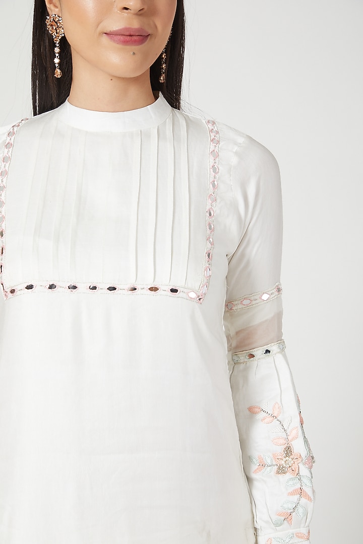 Ivory 3D Floral Embroidered Kurta Set by Pesha at Pernia's Pop Up Shop