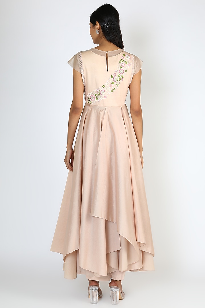 Moonlight Kurta Set With Embroidered Dupatta by Pallavi Goyal at Pernia's Pop Up Shop
