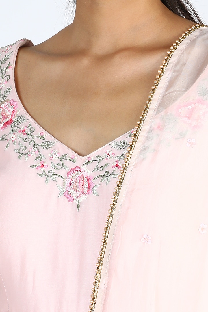 Pink Dogwood Embroidered Kalidar Kurta Set by Pallavi Goyal at Pernia's Pop Up Shop