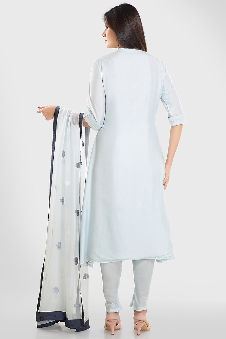 Light Blue Embroidered Kurta Set by Pallavi Goyal at Pernia's Pop Up Shop