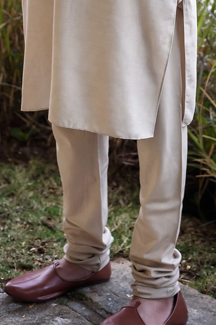 Champagne Gold Kurta Set WIth Bundi Jacket by Prathyusha Garimella Men at Pernia's Pop Up Shop