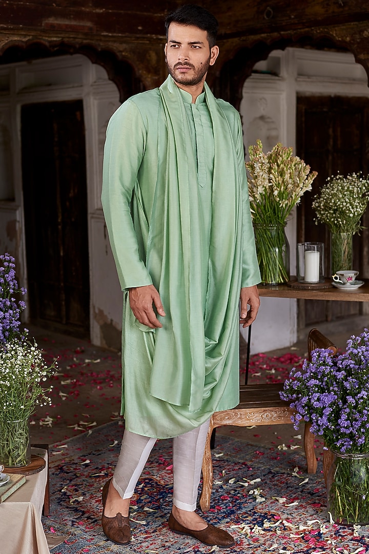 Green Raw Silk Kurta Set by Prathyusha Garimella Men at Pernia's Pop Up Shop