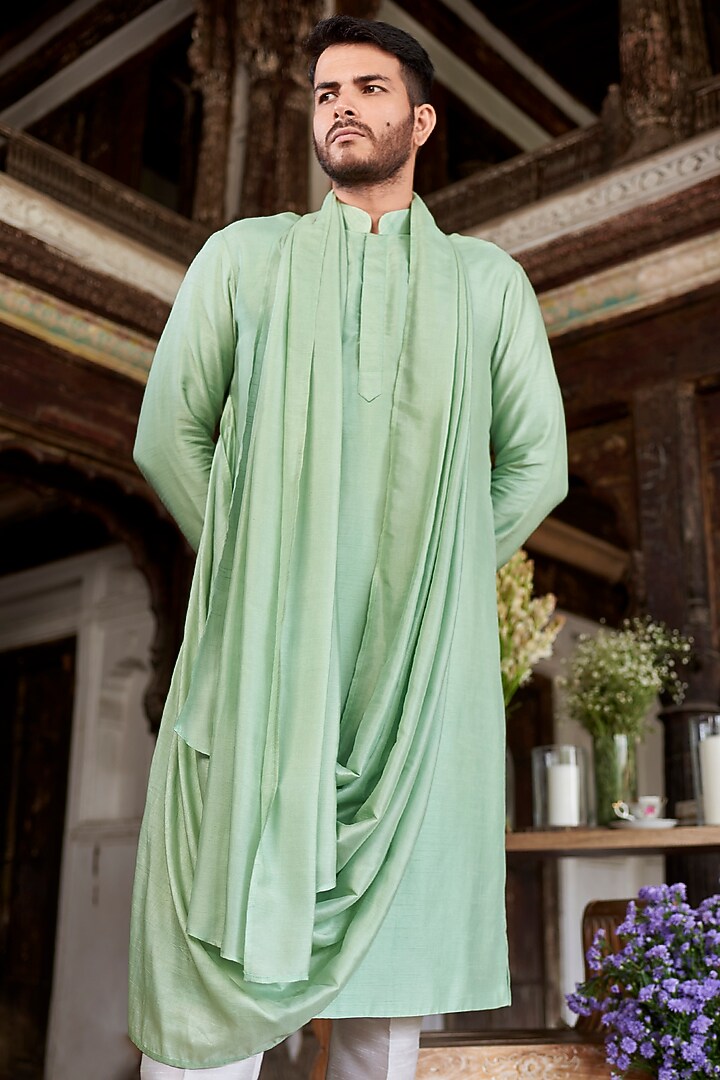 Green Raw Silk Kurta Set by Prathyusha Garimella Men at Pernia's Pop Up Shop