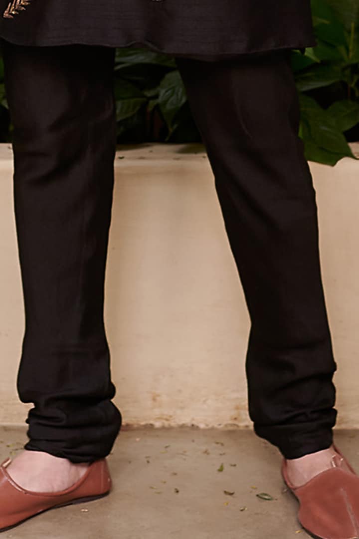 Black Cotton Silk Kurta Set by Prathyusha Garimella Men at Pernia's Pop Up Shop