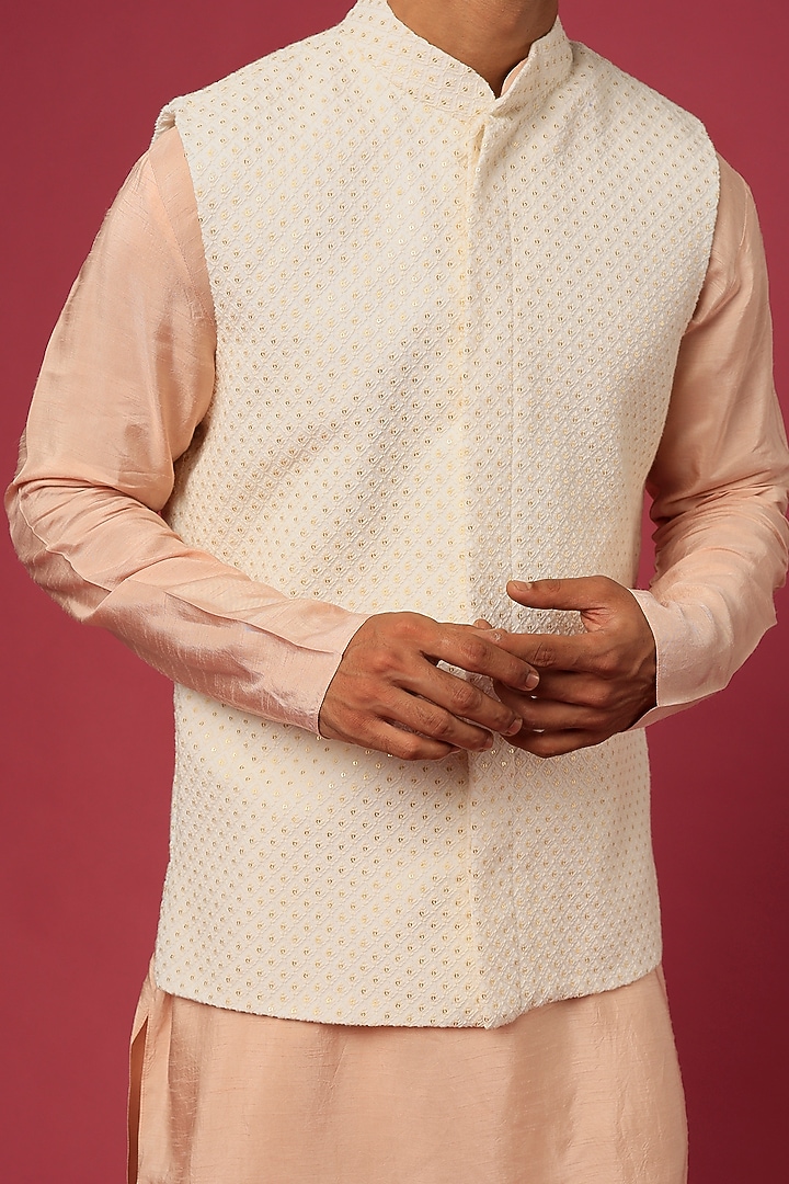 Ivory Embroidered Bundi Jacket With Kurta Set by Prathyusha Garimella Men at Pernia's Pop Up Shop