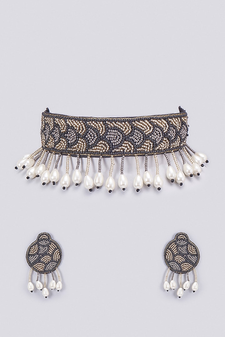 Black & Gold Beaded Choker Necklace Set by PGYG