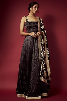product-color-Black