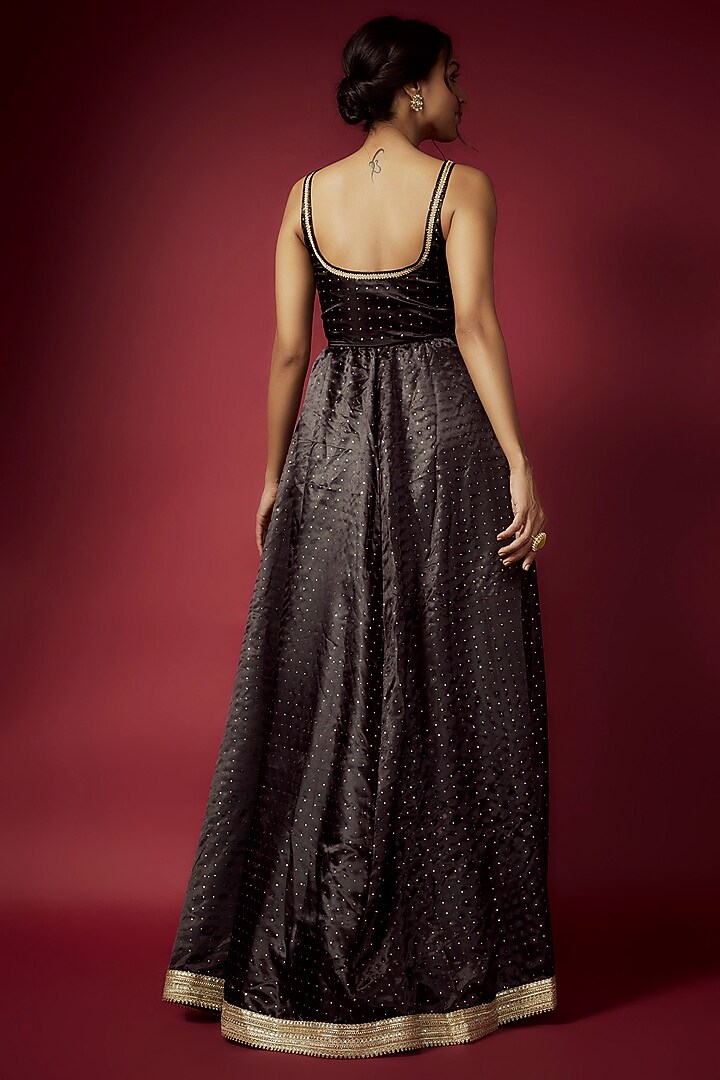 Black Recycled Polyester Foil Printed Gown With Dupatta For Girls by Phatakaa Mini at Pernia's Pop Up Shop