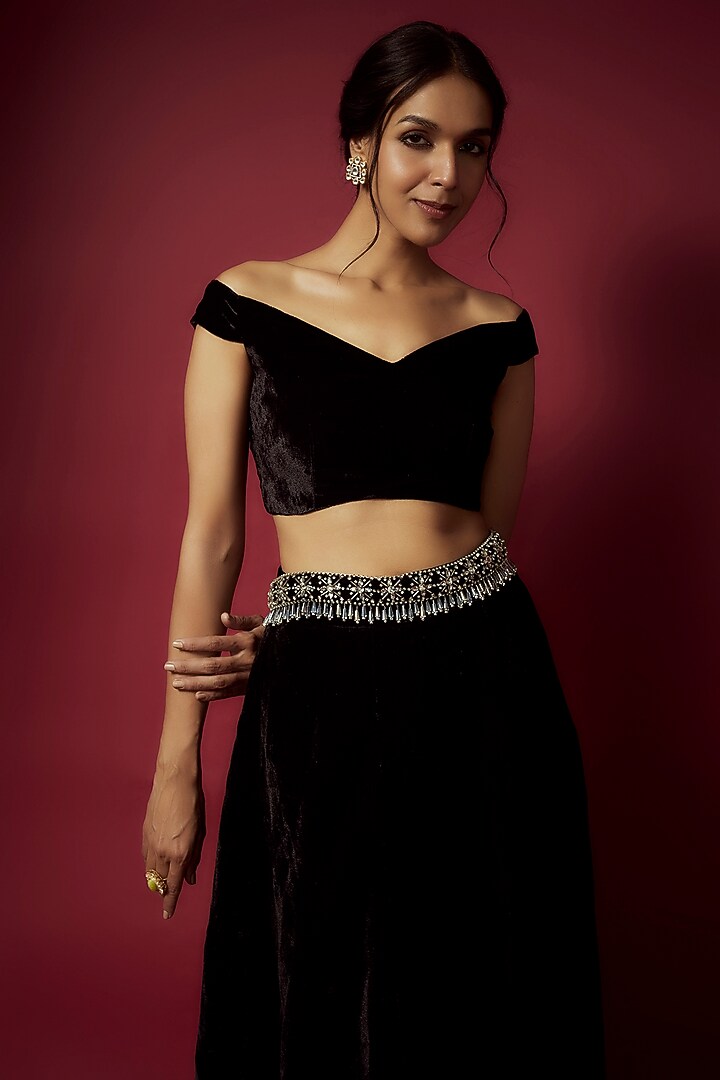 Black Velvet Lehenga Set For Girls by Phatakaa Mini at Pernia's Pop Up Shop