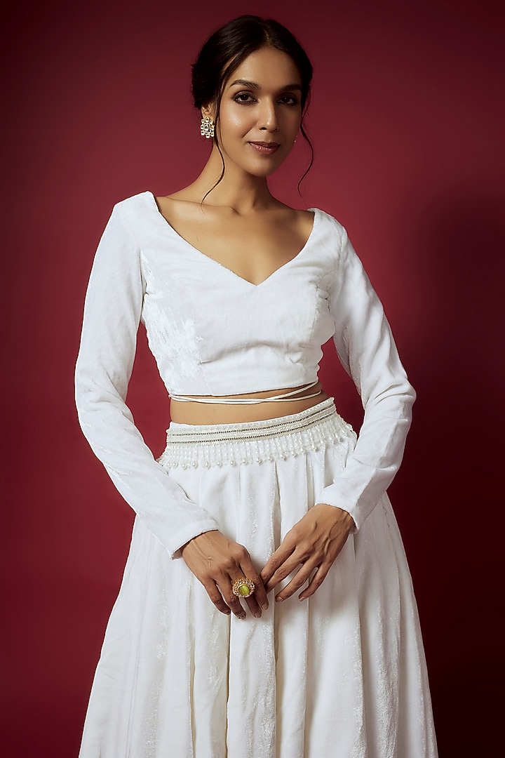 White Recycled Polyester & Velvet Lehenga Set For Girls by Phatakaa Mini at Pernia's Pop Up Shop