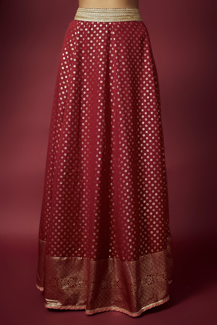 Maroon Recycled Polyester Foil Printed Lehenga Set For Girls by Phatakaa Mini at Pernia's Pop Up Shop