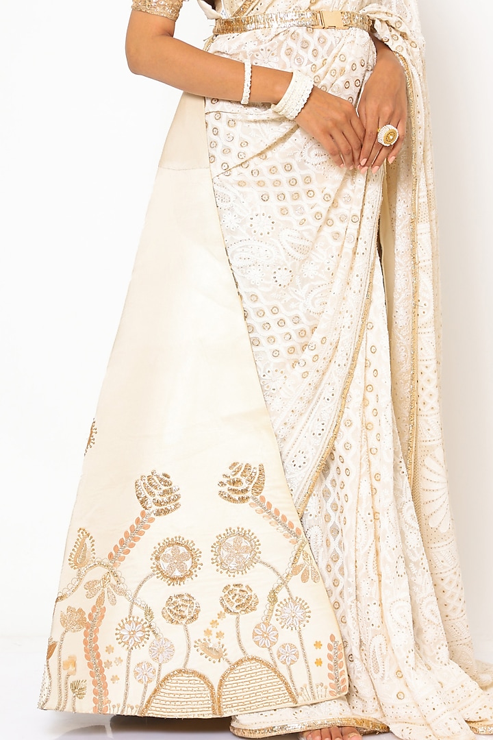 Off-White Chikankari Bridal Saree Set by PhD by House of PiaDeeksh at Pernia's Pop Up Shop