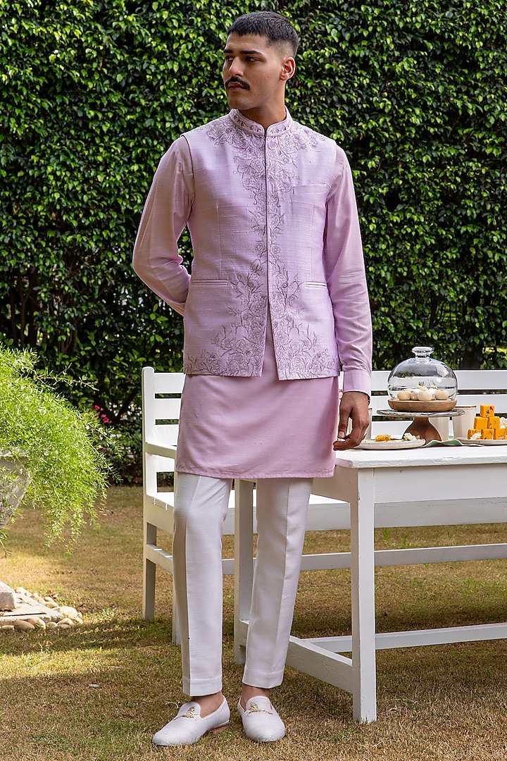 Lavender Raw Silk Embroidered Bundi Jacket Set by Philocaly at Pernia's Pop Up Shop