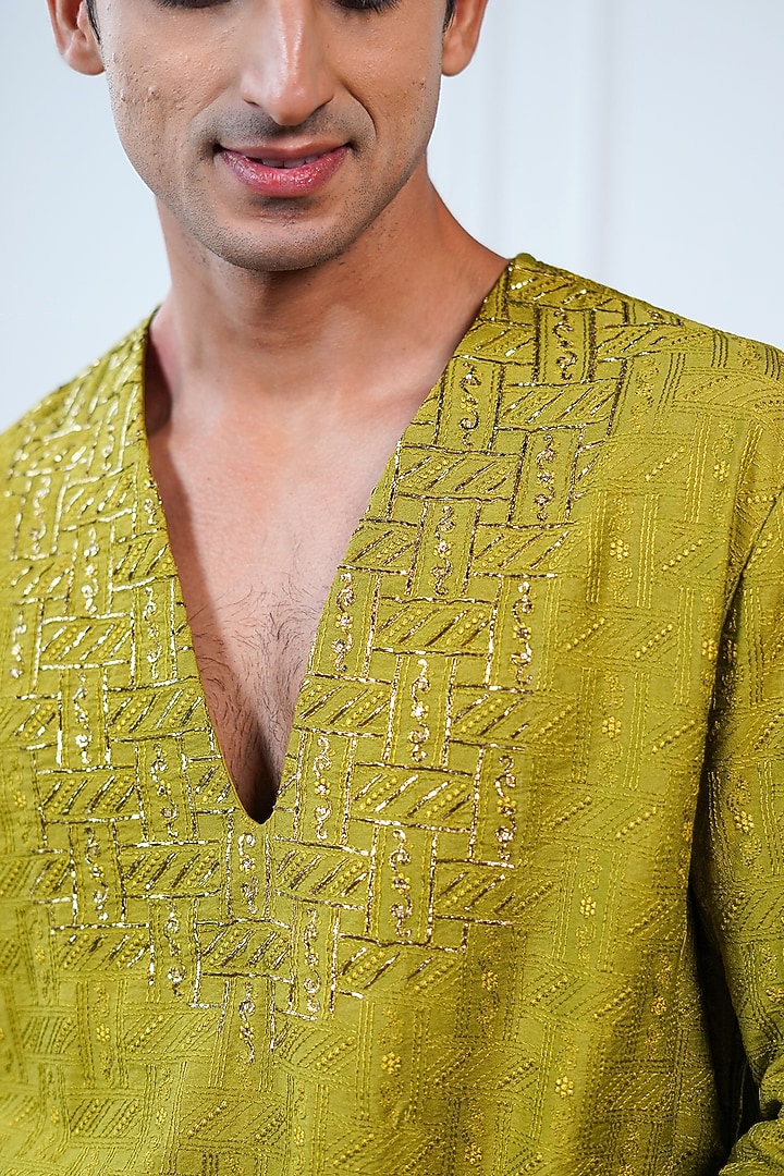 Green Silk Embroidered Kurta by Philocaly at Pernia's Pop Up Shop