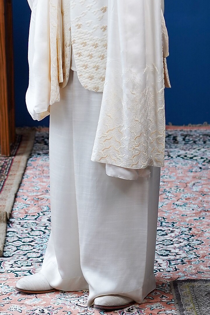 Off-White Silk Embroidered Groom Sherwani Set by Philocaly at Pernia's Pop Up Shop