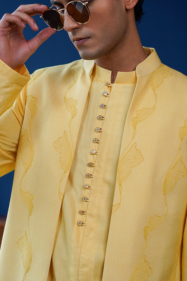 Yellow Cotton Silk Thread Embroidered Bundi Jacket Set by Philocaly at Pernia's Pop Up Shop