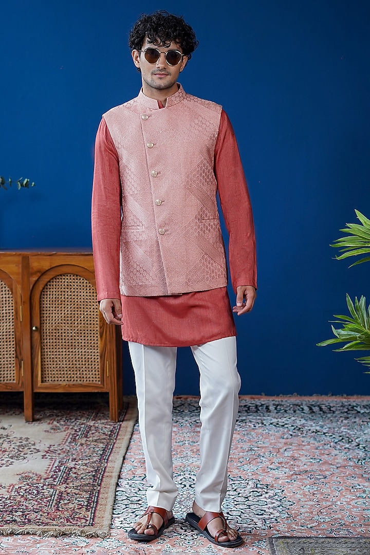 Salmon-Colored Silk Embroidered Bundi Jacket Set by Philocaly at Pernia's Pop Up Shop